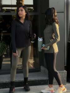 BLACK LEGGINGS