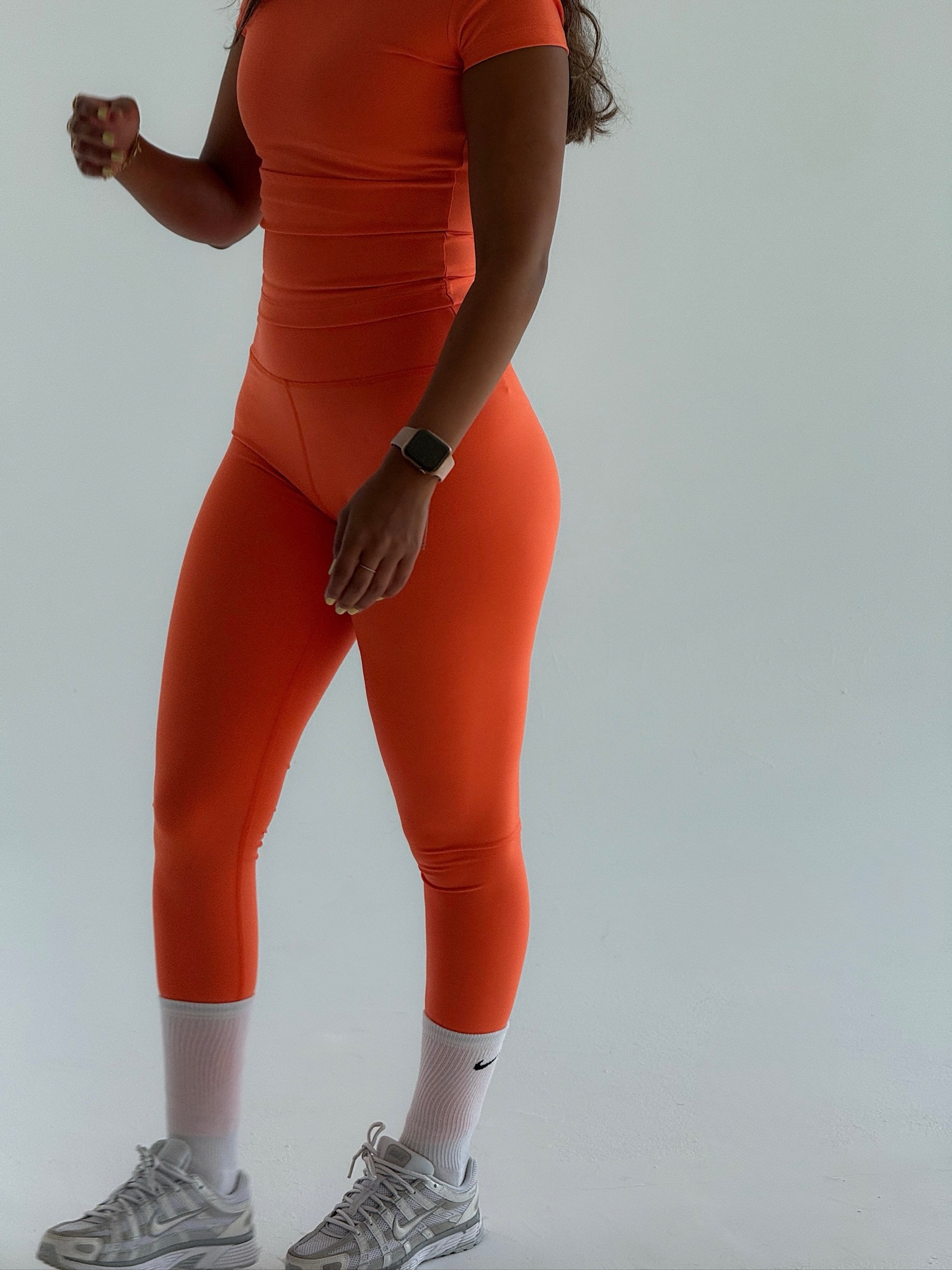 ORANGE LEGGINGS