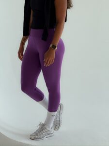 PURPLE LEGGINGS